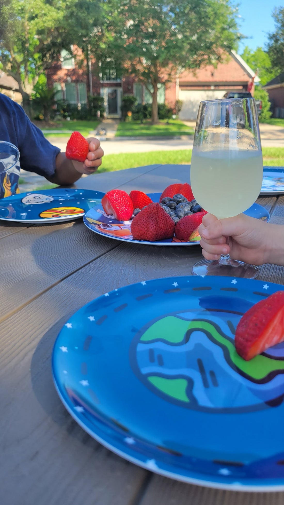 Cheers on New Year's Eve with Your Kids